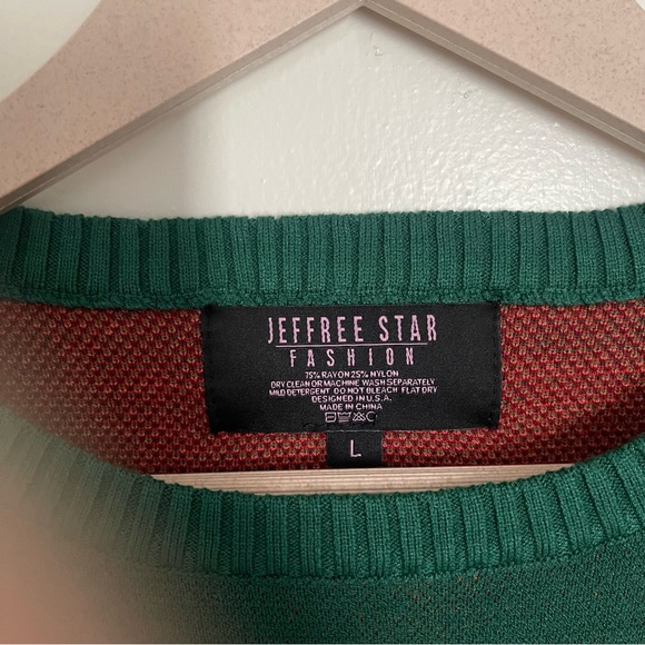 Jeffree Star Green Winter Leaf Sweater Unisex - Picture 3 of 4